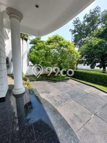 Rumah Kondisi Baik Disewakan di Pondok Indah, Jakarta Selatan LT 460m2, LB 320m2 Rumah Kondisi Baik Disewakan di Pondok Indah, Jakarta Selatan LT 460m2, LB 320m2