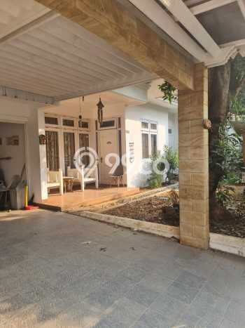 NEW LISTING! Rumah Strategis di Tanjung Barat, LT 300m² LB 400m² NEW LISTING! Rumah Strategis di Tanjung Barat, LT 300m² LB 400m²