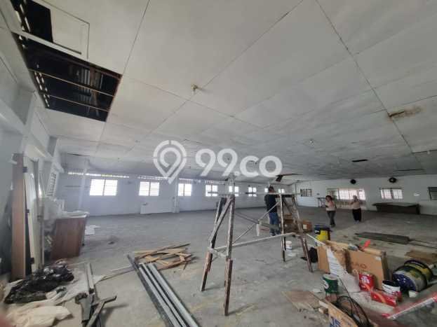 Unit Komersial Tersedia di Kemandoran Spesifikasi LB 239m2 Unit Komersial Tersedia di Kemandoran Spesifikasi LB 239m2