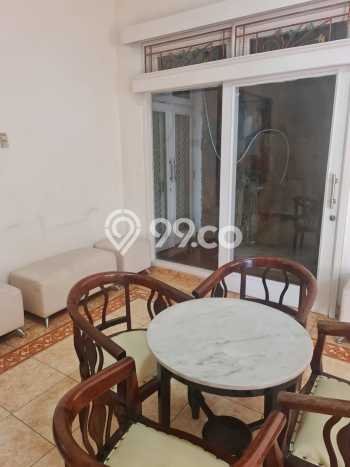 NEW LISTING! Rumah Strategis di Tanjung Barat, LT 300m² LB 400m² NEW LISTING! Rumah Strategis di Tanjung Barat, LT 300m² LB 400m²