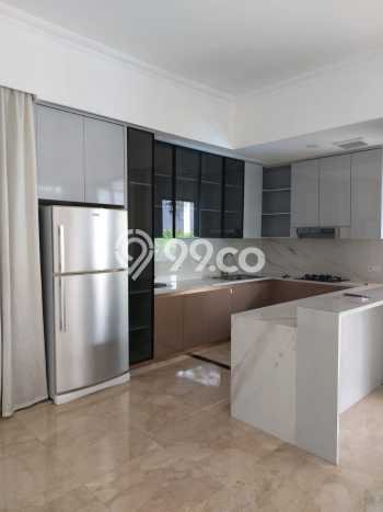 Rumah Kondisi Baik Disewakan di Pondok Indah, Jakarta Selatan LT 460m2, LB 320m2 Rumah Kondisi Baik Disewakan di Pondok Indah, Jakarta Selatan LT 460m2, LB 320m2