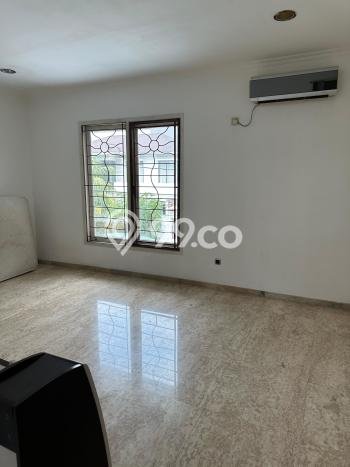 Disewakan! Rumah 4 Kamar Tidur &
5 Kamar Mandi di Pondok Indah, Jakarta Selatan Disewakan! Rumah 4 Kamar Tidur &
5 Kamar Mandi di Pondok Indah, Jakarta Selatan
