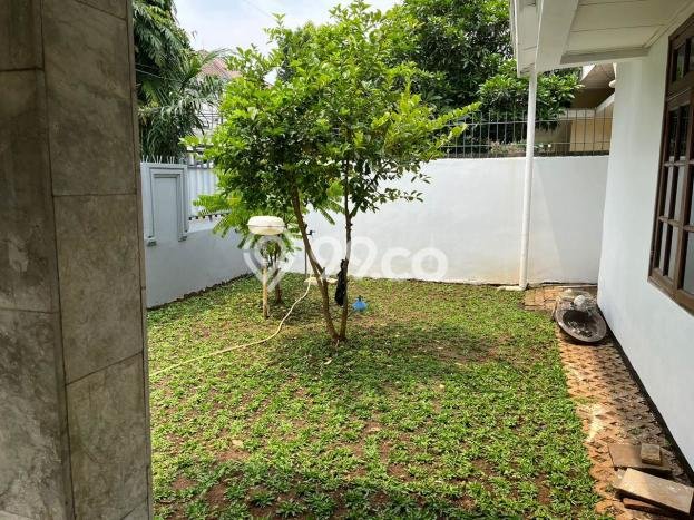 PROPERTI PILIHAN! Rumah Asri area Gandaria, LT 350m² Bangunan 250m² PROPERTI PILIHAN! Rumah Asri area Gandaria, LT 350m² Bangunan 250m²