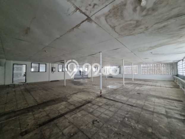 Unit Komersial Tersedia di Kemandoran Spesifikasi LB 239m2 Unit Komersial Tersedia di Kemandoran Spesifikasi LB 239m2
