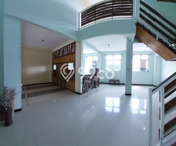 Rumah di Semarang Barat 2 lantai ada view Rumah di Semarang Barat 2 lantai ada view