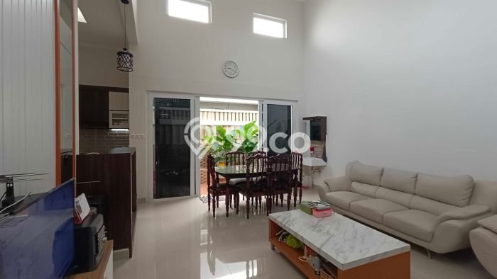 Dijual Rumah Premium dengan Fasilitas Sekitar Komplit di Semarang Timur, Semarang Dijual Rumah Premium dengan Fasilitas Sekitar Komplit di Semarang Timur, Semarang