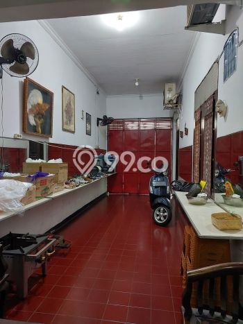Dijual Rumah Premium dengan Fasilitas Sekitar Komplit di Semarang Tengah, Semarang Dijual Rumah Premium dengan Fasilitas Sekitar Komplit di Semarang Tengah, Semarang