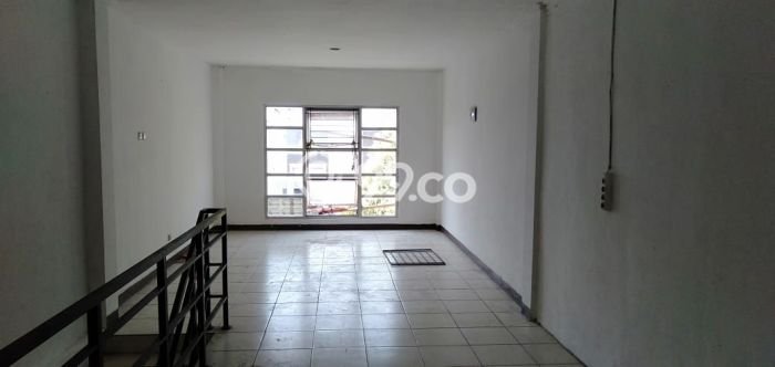 Ruko Dijual di Bekasi LT 44m2 & LB 120m2 Lokasi Terbaik! Ruko Dijual di Bekasi LT 44m2 & LB 120m2 Lokasi Terbaik!