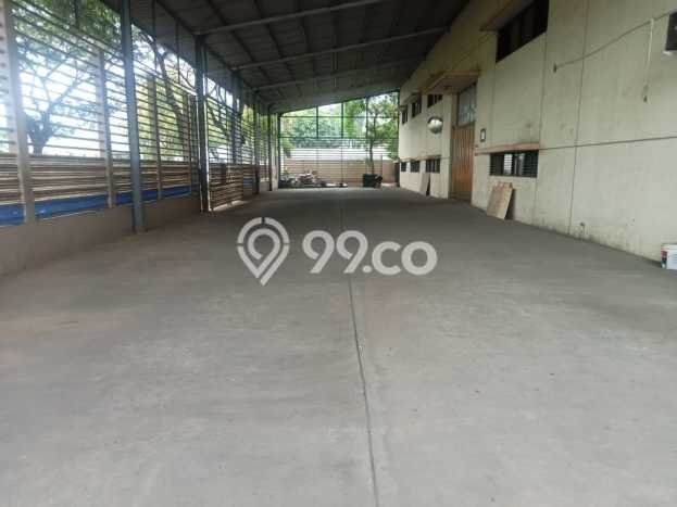 Pabrik Premium Kawasan Lippo Cikarang, Luas 800m², Jalan Mainroad, Berkembang Pabrik Premium Kawasan Lippo Cikarang, Luas 800m², Jalan Mainroad, Berkembang