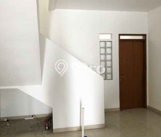 Ruko Kawasan Antapani, Luas 180m², Pusat Bisnis, Siap Usaha Ruko Kawasan Antapani, Luas 180m², Pusat Bisnis, Siap Usaha