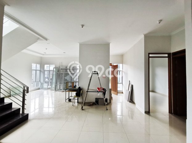 Rumah Terawat 4 KT 3 KM di Kawasan Komersial Mekar Wangi, Bandung Rumah Terawat 4 KT 3 KM di Kawasan Komersial Mekar Wangi, Bandung