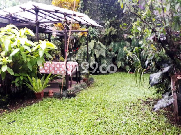 Rumah Elit Modern Tanpa Renovasi di Dago Bandung Rumah Elit Modern Tanpa Renovasi di Dago Bandung