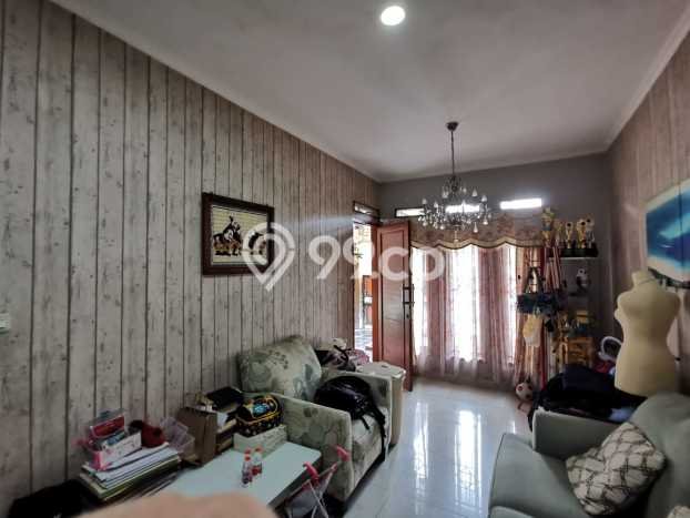 For Sale Rumah 3 Kamar Lokasi Ideal Bagus dan Strategis di Antapani For Sale Rumah 3 Kamar Lokasi Ideal Bagus dan Strategis di Antapani