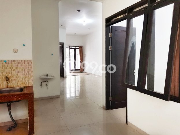 Jual Rumah Bagus Siap Huni LB 100m2 di Batununggal, Bandung Jual Rumah Bagus Siap Huni LB 100m2 di Batununggal, Bandung