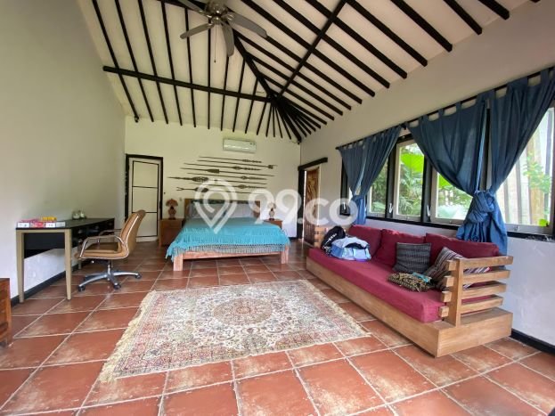 Vila di , Luas 1300m2m², Lokasi Strategis Vila di , Luas 1300m2m², Lokasi Strategis