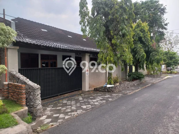For Sale! Premium House LT 323m2 Desain Modern di Jangli For Sale! Premium House LT 323m2 Desain Modern di Jangli