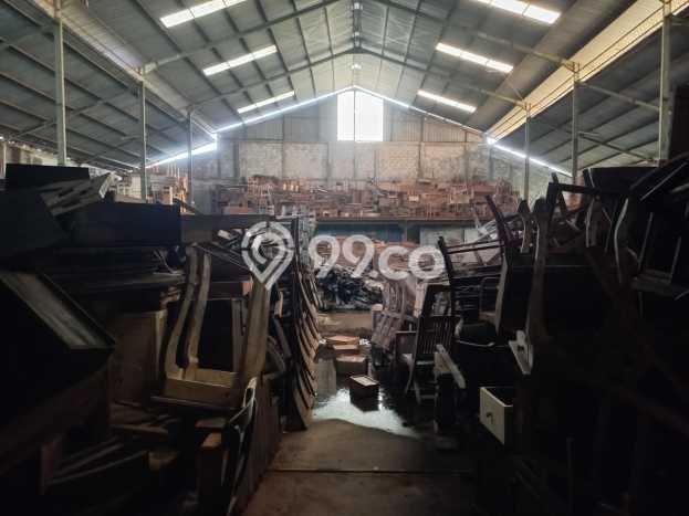 Area Ramai! Gudang Dijual di Ngaliyan untuk Bisnis Luas Bangunan 2912m2 Area Ramai! Gudang Dijual di Ngaliyan untuk Bisnis Luas Bangunan 2912m2