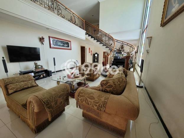 Siap Huni Hunian Elit 5 Kamar di Banyumanik Dekat ke Mana Pun Siap Huni Hunian Elit 5 Kamar di Banyumanik Dekat ke Mana Pun