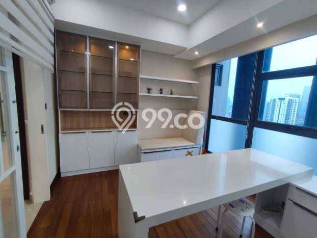 Apartemen Disewakan 3 Kamar Hemat Siap Huni di Jakarta Selatan, Luas 150m2 Apartemen Disewakan 3 Kamar Hemat Siap Huni di Jakarta Selatan, Luas 150m2