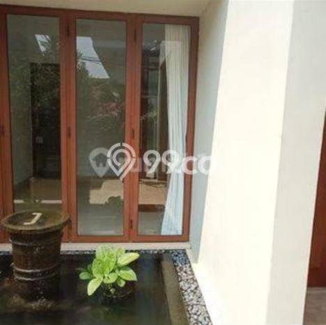 Rumah Elit Akses Strategis di Jakarta Selatan Semi Furnished Rumah Elit Akses Strategis di Jakarta Selatan Semi Furnished