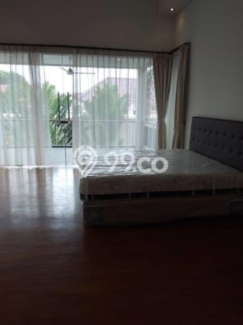 Ready to Use! Premium House LT 468m2 Desain Elegan di Kemang Ready to Use! Premium House LT 468m2 Desain Elegan di Kemang