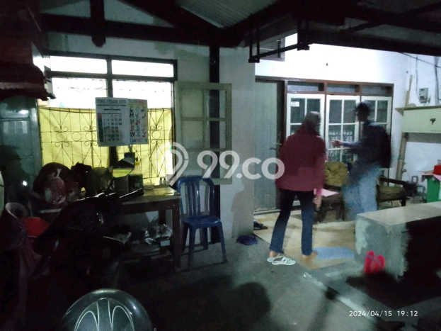 Rumah Modern Cantik 5 Kamar Siap Huni di Waru Rumah Modern Cantik 5 Kamar Siap Huni di Waru