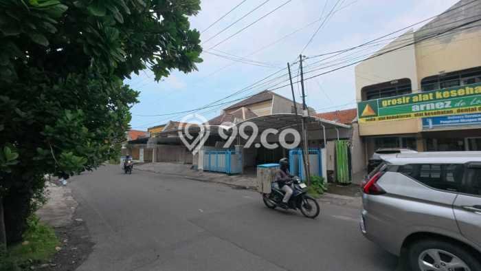 Hunian Elit LB 180m2 Siap Huni Desain Elegan di Ngagel, Surabaya Hunian Elit LB 180m2 Siap Huni Desain Elegan di Ngagel, Surabaya