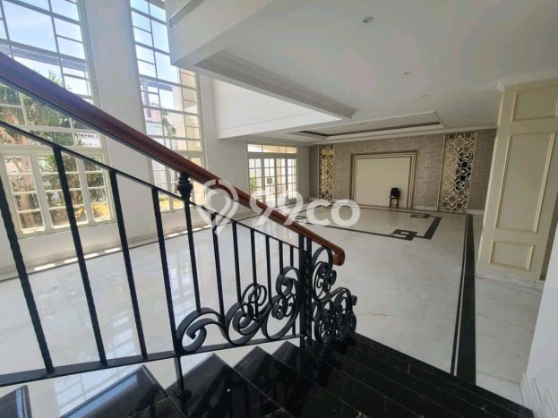 Dijual Rumah Mewah Elegan Dengan View Eksklusif di Keputih, Surabaya Dijual Rumah Mewah Elegan Dengan View Eksklusif di Keputih, Surabaya