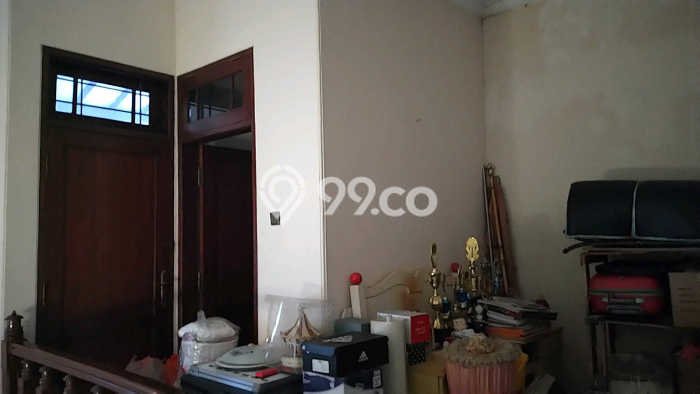 Dijual Rumah Premium dengan Fasilitas Sekitar Komplit di Rungkut, Surabaya Dijual Rumah Premium dengan Fasilitas Sekitar Komplit di Rungkut, Surabaya