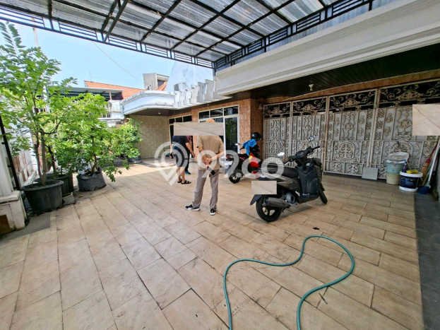 Dijual Cepat Rumah Bagus Siap Huni LB 400m2 di Gubeng, Surabaya Dijual Cepat Rumah Bagus Siap Huni LB 400m2 di Gubeng, Surabaya