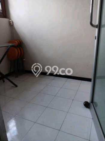 Rumah Modern Cantik 4 Kamar Siap Huni di Rungkut Rumah Modern Cantik 4 Kamar Siap Huni di Rungkut