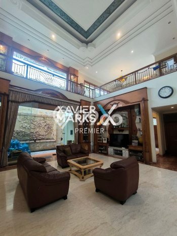 Rumah Terawat di Klojen, Malang, LT 637m2m², LB 1000m2m² Rumah Terawat di Klojen, Malang, LT 637m2m², LB 1000m2m²