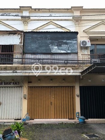 Ruko Disewa di Malang dengan LB 120m2 Area Komersial Ramai Ruko Disewa di Malang dengan LB 120m2 Area Komersial Ramai