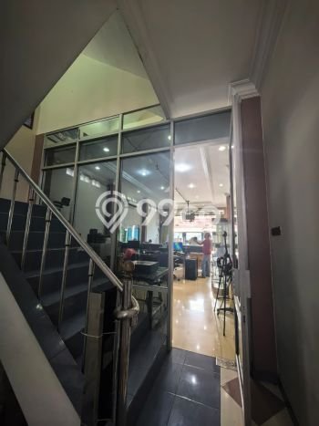 Disewakan Ruko di Lowokwaru Malang LT 200m2, LB 252m2 Disewakan Ruko di Lowokwaru Malang LT 200m2, LB 252m2