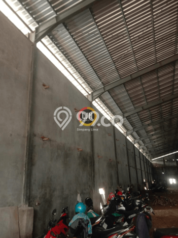 Gudang paling strategis disewakan di Ngaliyan Semarang Gudang paling strategis disewakan di Ngaliyan Semarang