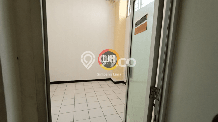 Komersial Bagus Dijual LB 1500m2 Lokasi Strategis Semarang Area Cocok untuk Berbisnis Komersial Bagus Dijual LB 1500m2 Lokasi Strategis Semarang Area Cocok untuk Berbisnis