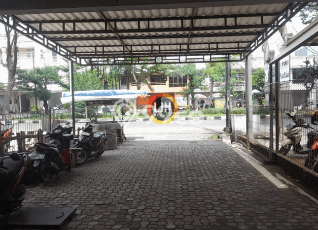 Unit Ruko Paling Strategis di Semarang Barat Semarang dengan LB 264m2 Unit Ruko Paling Strategis di Semarang Barat Semarang dengan LB 264m2