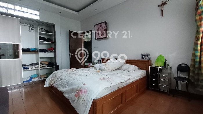 Disewakan Ruko di Kawasan Ramai Sudirman Luas 600m2 Disewakan Ruko di Kawasan Ramai Sudirman Luas 600m2