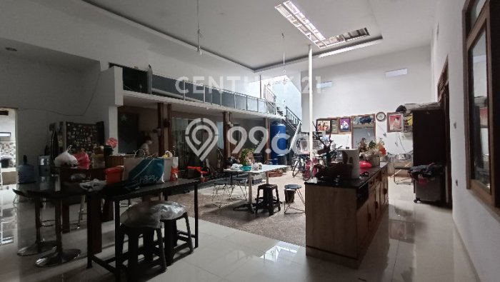 Jarang Ada! Rumah Sewa 7 Kamar Bagus Siap Huni Bandung Kota Jarang Ada! Rumah Sewa 7 Kamar Bagus Siap Huni Bandung Kota