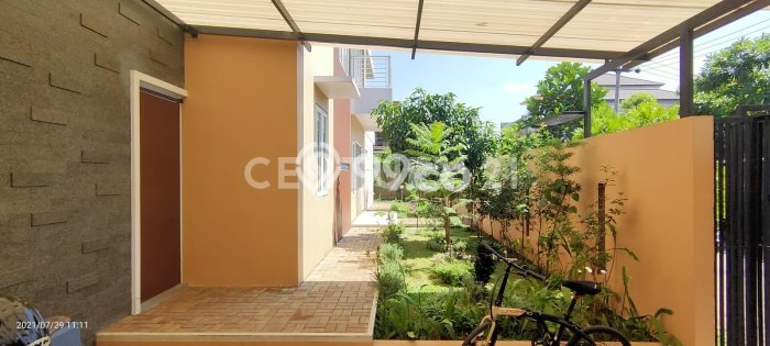 Rumah Mewah LB 350m2 Siap Huni Desain Elegan di Cigondewah, Bandung Rumah Mewah LB 350m2 Siap Huni Desain Elegan di Cigondewah, Bandung