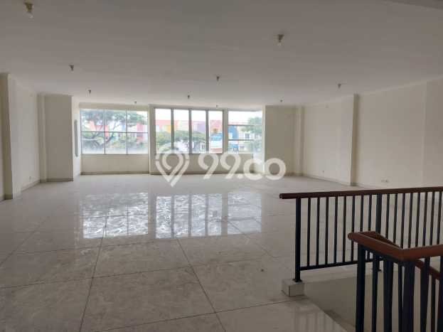 FOR SALE! Ruko di Bekasi Barat Bekasi, LT 330m2, LB 484m2 FOR SALE! Ruko di Bekasi Barat Bekasi, LT 330m2, LB 484m2