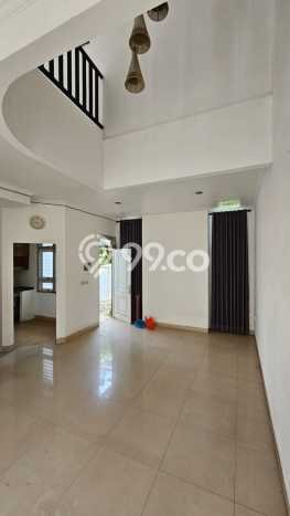 Rumah Strategis Modern Lb 103m2 di Kembangan, Jakarta Barat Rumah Strategis Modern Lb 103m2 di Kembangan, Jakarta Barat