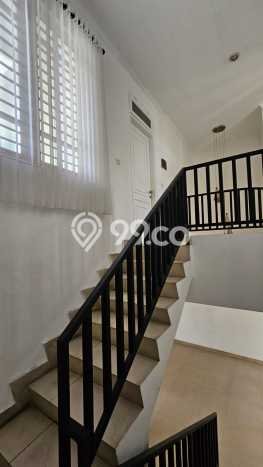 Rumah Strategis Modern Lb 103m2 di Kembangan, Jakarta Barat Rumah Strategis Modern Lb 103m2 di Kembangan, Jakarta Barat
