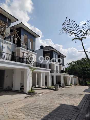 Dijual Rumah Strategis Bagus Punya 4 KT di Banyumanik Semarang SHM Dijual Rumah Strategis Bagus Punya 4 KT di Banyumanik Semarang SHM