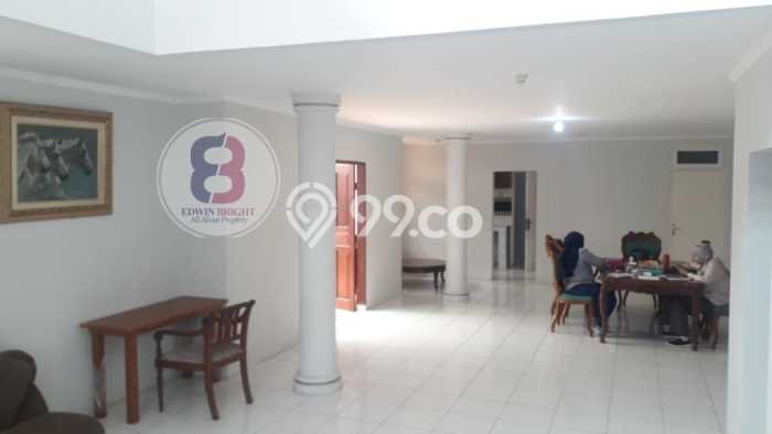 Rumah Luxury Modern Tanpa Renovasi di Bintaro Tangerang Selatan Rumah Luxury Modern Tanpa Renovasi di Bintaro Tangerang Selatan