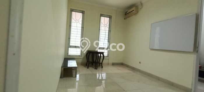 Rumah Modern Cantik 2 KT Siap Huni di Serpong Utara Rumah Modern Cantik 2 KT Siap Huni di Serpong Utara