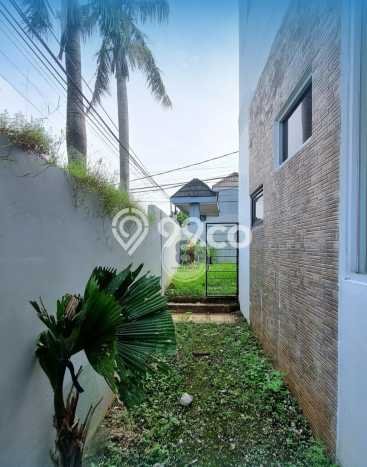 LOKASI STRATEGIS! Komersial Kawasan Bintaro, Luas 208m2m², Pengunjung Terjamin LOKASI STRATEGIS! Komersial Kawasan Bintaro, Luas 208m2m², Pengunjung Terjamin