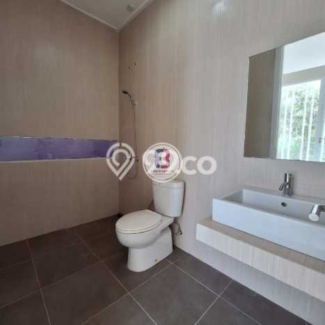 Rumah Elit Modern Siap Huni di Bintaro Jakarta Selatan Rumah Elit Modern Siap Huni di Bintaro Jakarta Selatan