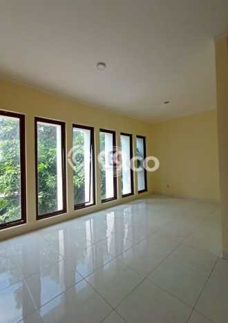 Rumah Elit LB 250m2 Siap Huni Desain Elegan di Pondok Indah, Jakarta Selatan Rumah Elit LB 250m2 Siap Huni Desain Elegan di Pondok Indah, Jakarta Selatan