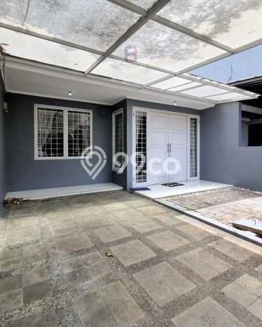 Rumah Luas Asri 3 KT Siap Pakai di Sektor 4 - Bintaro Jakarta Selatan Rumah Luas Asri 3 KT Siap Pakai di Sektor 4 - Bintaro Jakarta Selatan
